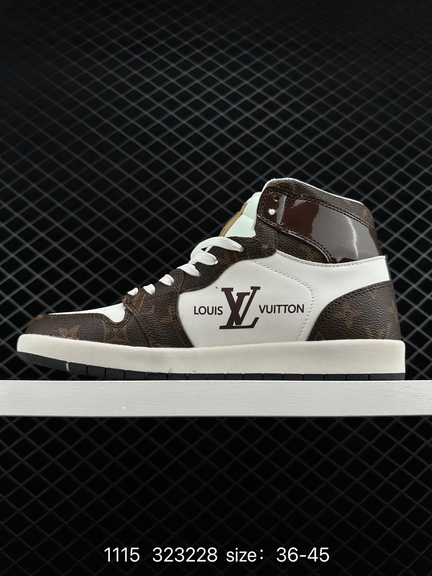 Nike Air Jordan 1 Retro High OG”Black/White“